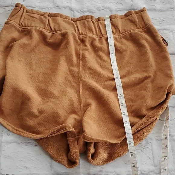 18. Free People Movement Siren Shorts Earth - Picture 13 of 17